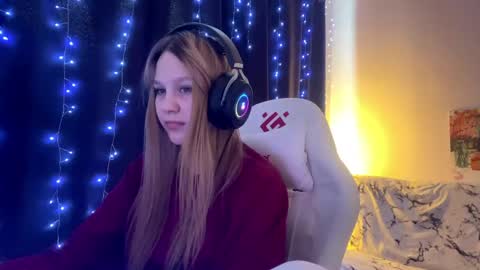 Snapshot of kayceefroehner chatting on May 28, 6:00 am Amia online show from May 28, 6:00 am
