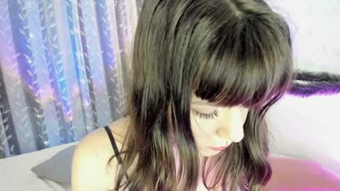 Snapshot of kaycyy_blunt chatting on January 18, 12:04 pm kaycyy_blunt online show from January 18, 12:04 pm