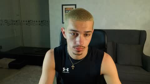 KaydenDrew online show from April 2, 3:04 am