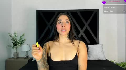 Snapshot of kayla_batista01 chatting on June 10, 12:11 am KAYLA BATISTA online show from June 10, 12:11 am