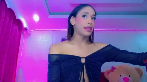 kayla_sexx online show from April 8, 12:43 am