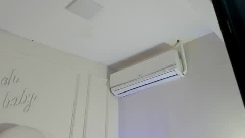 kaylachannell online show from January 18, 3:32 am