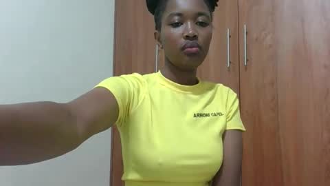 kaylar online show from March 29, 6:46 am