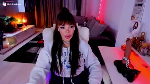 kaylee online show from January 11, 4:01 pm