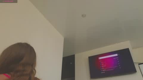 Snapshot of kaylee_ee chatting on April 30, 10:43 am kaylee_ee online show from April 30, 10:43 am