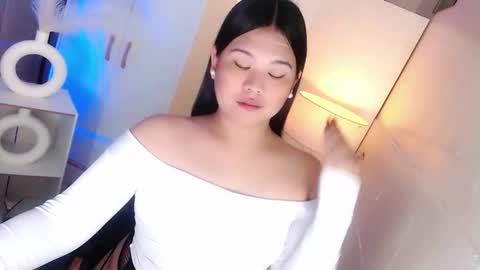 Y O U R        F U T U R E       K A Y L E E  online show from March 18, 6:11 pm