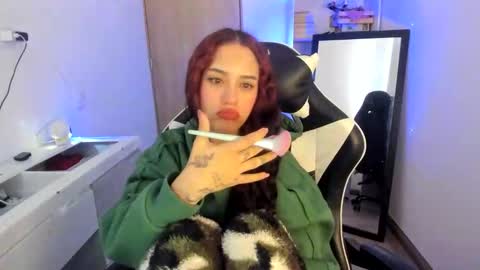 Snapshot of kaylie_xxx chatting on April 20, 11:46 am kaylie online show from April 20, 11:46 am