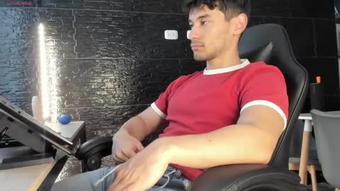 Snapshot of kayn_kalo chatting on April 29, 4:00 pm Kayn online show from April 29, 4:00 pm