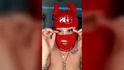 kaytiebandz online show from March 10, 8:36 pm