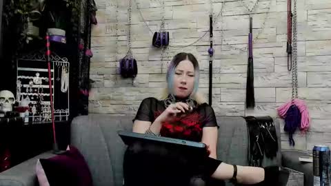Snapshot of kaziaswart chatting on February 23, 1:58 am Miss Kazia online show from February 23, 1:58 am