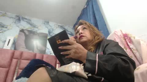 Snapshot of kazsandrah chatting on March 29, 5:18 am KAZSANDRAH online show from March 29, 5:18 am