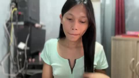 Its me Cora online show from December 17, 4:18 am