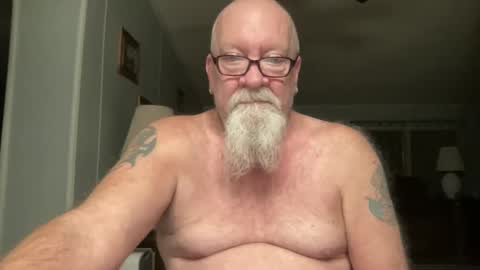 Snapshot of kcbace61760 chatting on December 16, 5:38 am kcbace61760 online show from December 16, 5:38 am