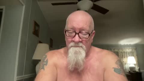 Snapshot of kcbace61760 chatting on January 18, 1:19 am kcbace61760 online show from January 18, 1:19 am