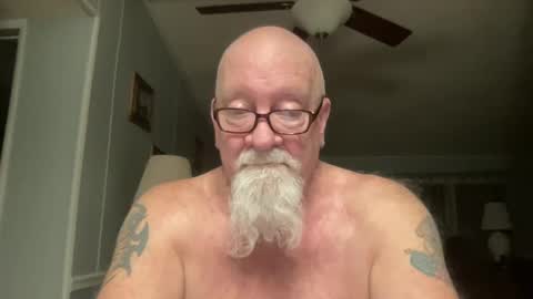 Snapshot of kcbace61760 chatting on February 13, 12:57 am kcbace61760 online show from February 13, 12:57 am