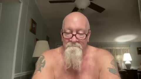 Snapshot of kcbace61760 chatting on October 14, 12:33 am kcbace61760 online show from October 14, 12:33 am