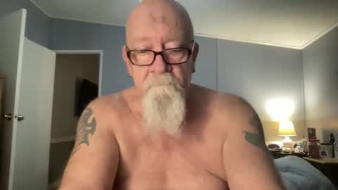 Snapshot of kcbace61760 chatting on February 19, 2:40 am kcbace61760 online show from February 19, 2:40 am