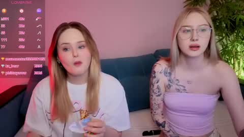 Snapshot of kebesheska chatting on March 15, 8:15 pm Seb Polly Roxy Jonny online show from March 15, 8:15 pm