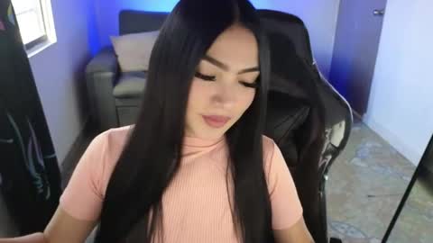 keeiity_moon online show from April 28, 8:14 pm