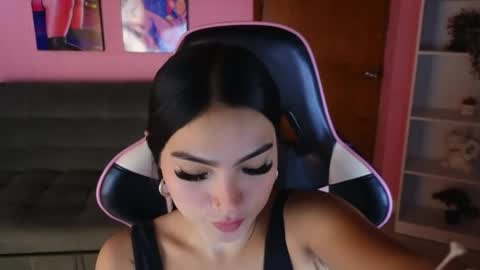 keeiity_moon online show from May 7, 1:38 pm