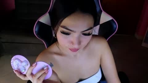 keeiity_moon online show from May 13, 1:30 pm