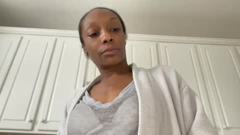 Snapshot of keephimcum69me chatting on January 18, 5:39 pm Keephimcum69me online show from January 18, 5:39 pm