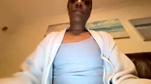 Snapshot of keephimcum69me chatting on February 15, 10:58 am Keephimcum69me online show from February 15, 10:58 am