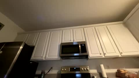 Snapshot of keephimcum69me chatting on February 16, 8:21 am Keephimcum69me online show from February 16, 8:21 am