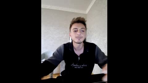 Snapshot of keetherwulf chatting on January 18, 11:36 am keetherwulf online show from January 18, 11:36 am