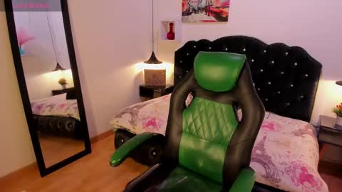 Snapshot of keevin_cross_ chatting on March 11, 1:45 pm Keevin online show from March 11, 1:45 pm