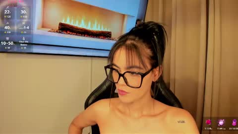 Snapshot of keily_brox chatting on July 23, 8:51 pm Keily brox online show from July 23, 8:51 pm