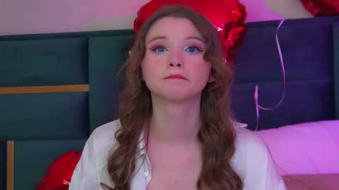 Keira online show from February 15, 8:02 am