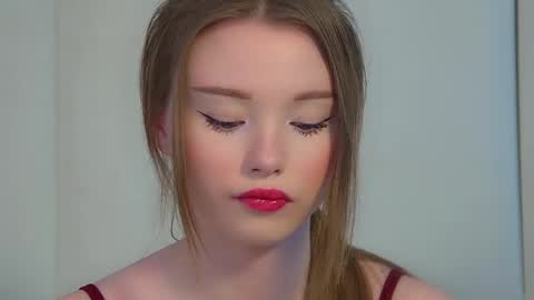 Keira online show from May 7, 6:24 pm