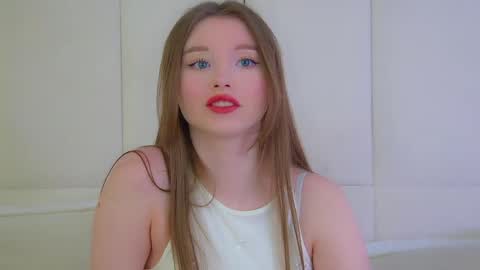 Keira online show from May 11, 6:16 pm