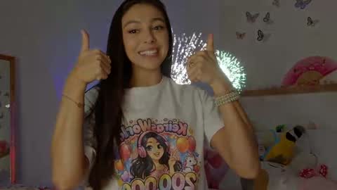 Snapshot of keirasworld chatting on May 8, 12:27 am keira online show from May 8, 12:27 am