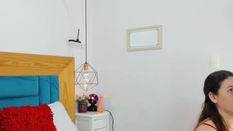 keisymoon_ online show from May 16, 4:09 am