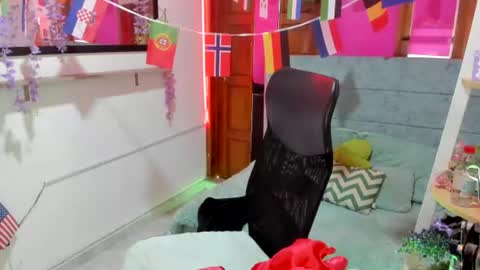 Keith Smit online show from July 2, 7:09 pm