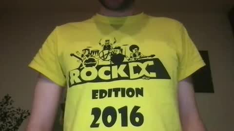 Snapshot of kelkun2828 chatting on January 11, 2:15 pm kelkun2828 online show from January 11, 2:15 pm