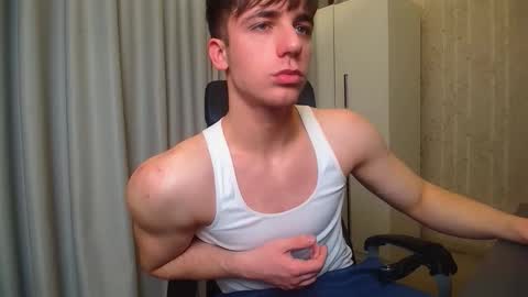 Snapshot of kellenwest chatting on January 11, 5:56 am KellenWest online show from January 11, 5:56 am