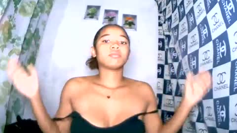 Snapshot of kelly0069 chatting on June 13, 9:07 am kelly0069 online show from June 13, 9:07 am