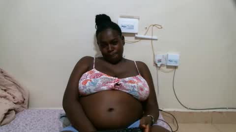 kelly_jones9 online show from February 3, 11:21 pm