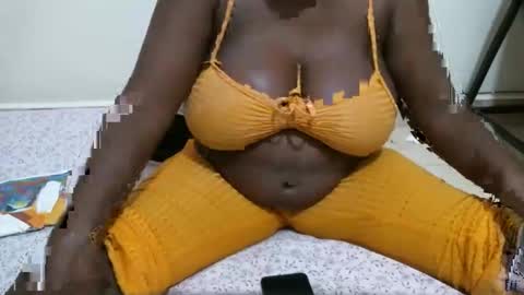 kelly_jones9 online show from February 12, 1:28 pm