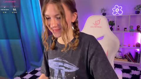 Kelly online show from April 27, 8:12 am