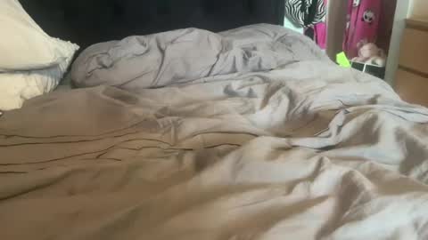 Lacey Lou 26 online show from August 6, 4:58 am