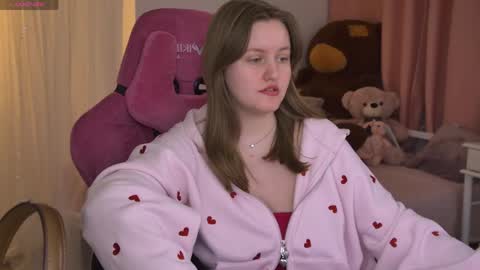 kelly online show from April 16, 8:15 am