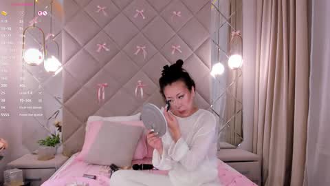 kellyy_bern online show from March 15, 1:00 am