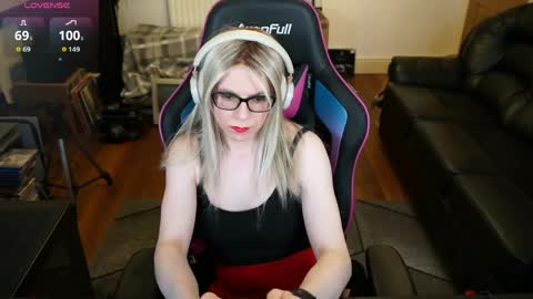 kelseycobalt online show from May 27, 7:55 pm