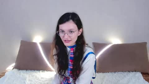Kelsirabenold online show from May 7, 5:24 am