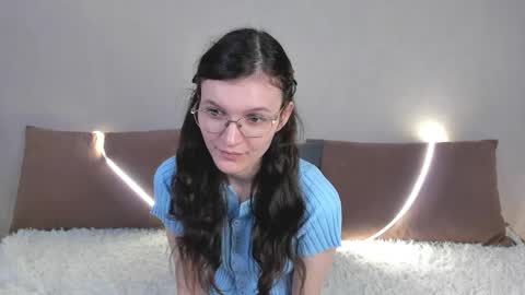 Kelsirabenold online show from May 10, 5:01 am
