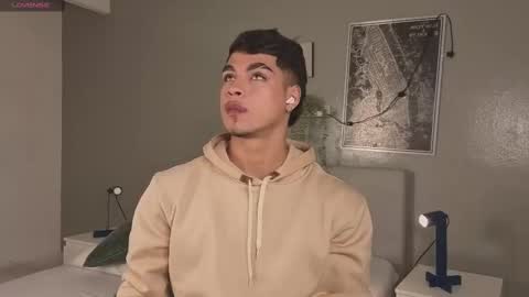   online show from October 7, 11:40 am